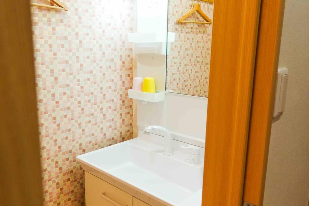 吉福屋/机场直达/3分步行地铁jr/14分usj/心斋桥/難波 Osaka Exterior foto